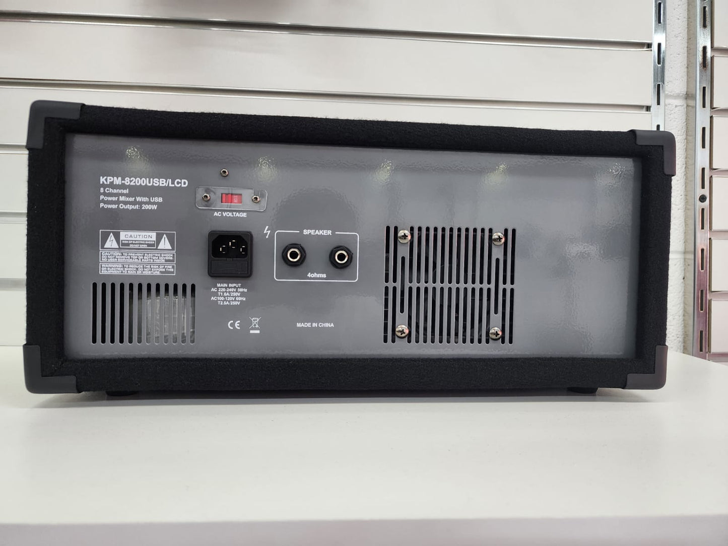 AMPLIFICADOR KOHLT 8 CANALES KPM8200