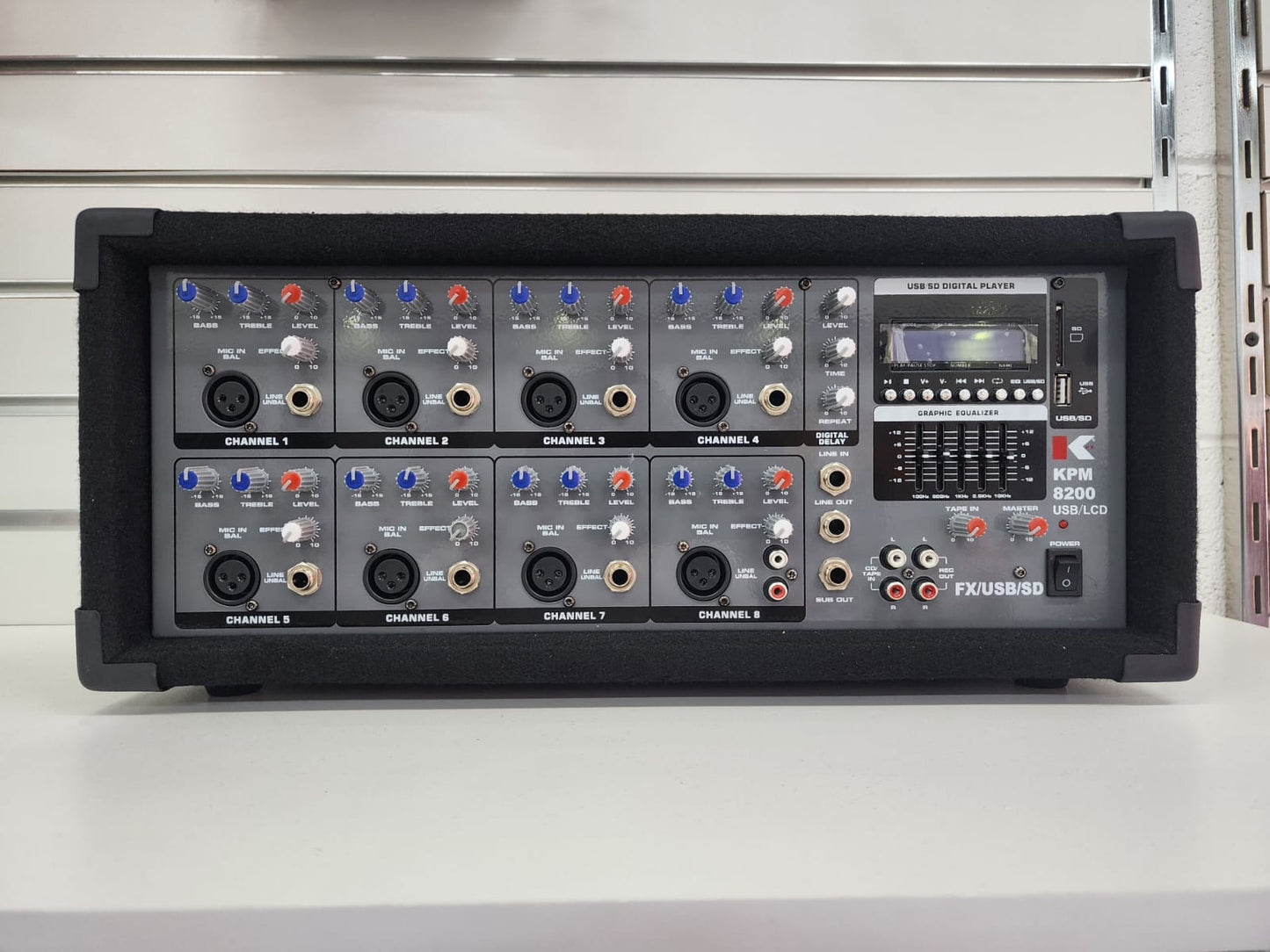AMPLIFICADOR KOHLT 8 CANALES KPM8200