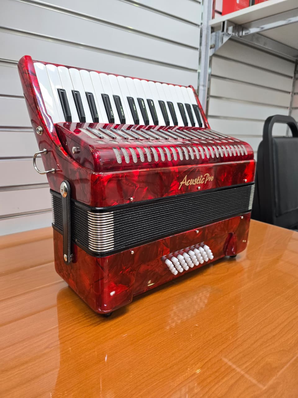 CONCERTINA ACUSTIC PRO 32 TECLAS Y BAJOS